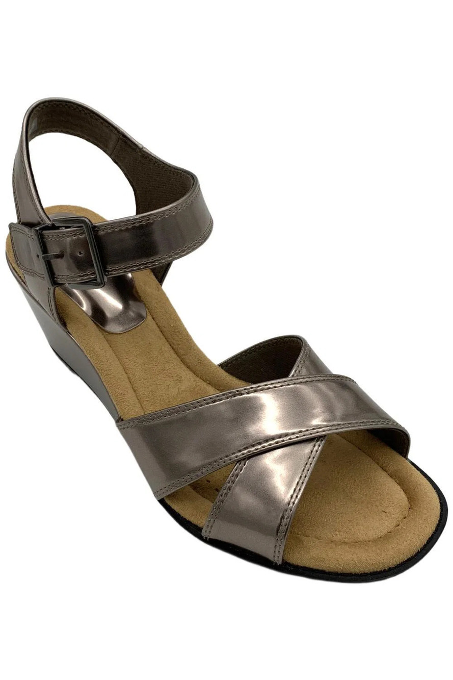 Clarks Women's Emmalae Iris Slingback Wedge Sandal Gunmetal - Wide